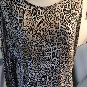 Chico’s size 3 knit shirt